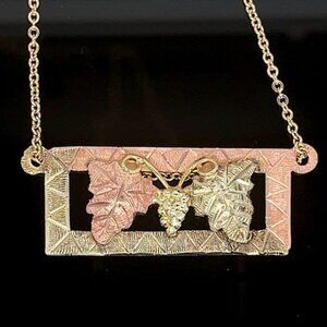 Black hills gold Necklace